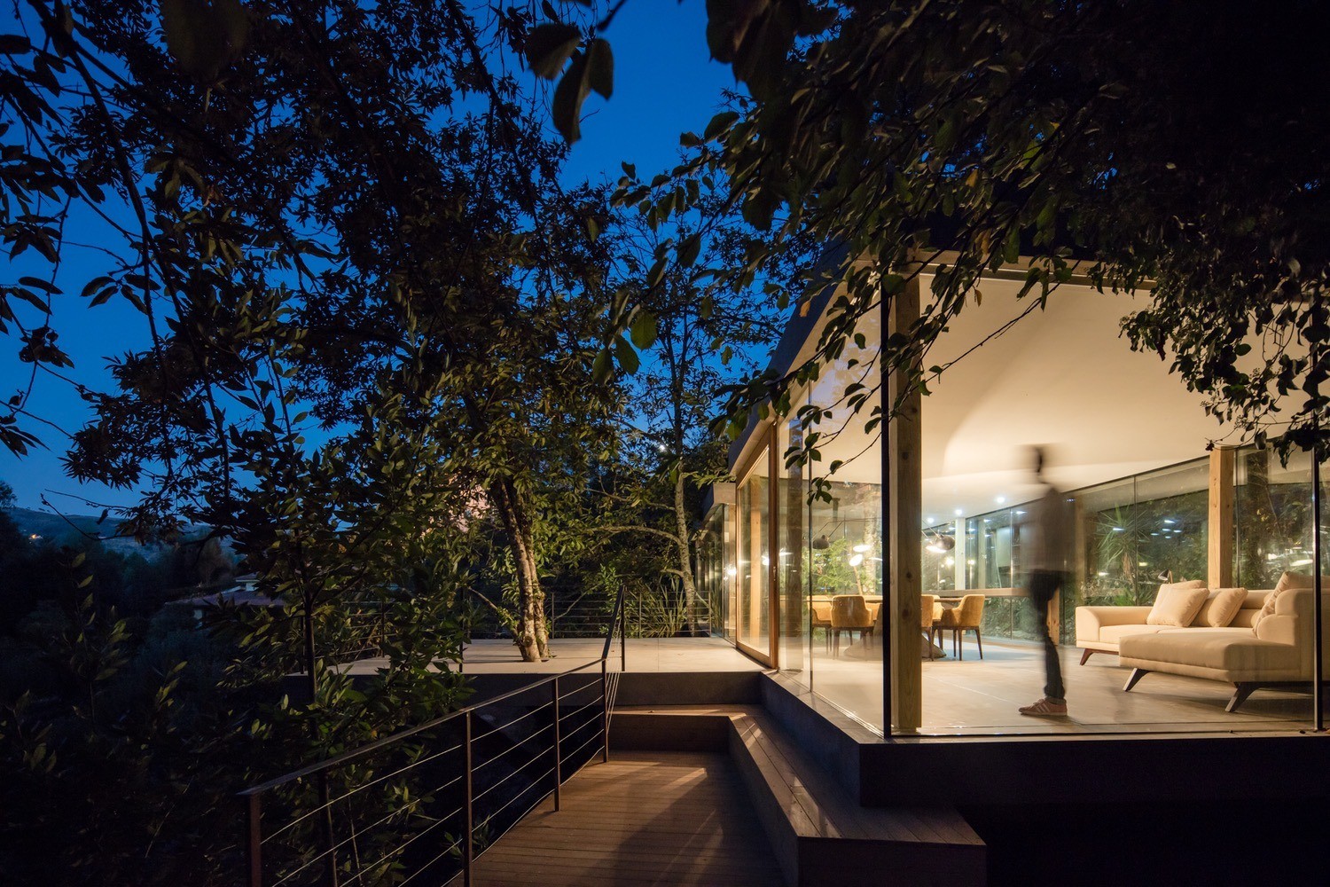 Modern Architect - Cloaked House Modern Architect - Cloaked House